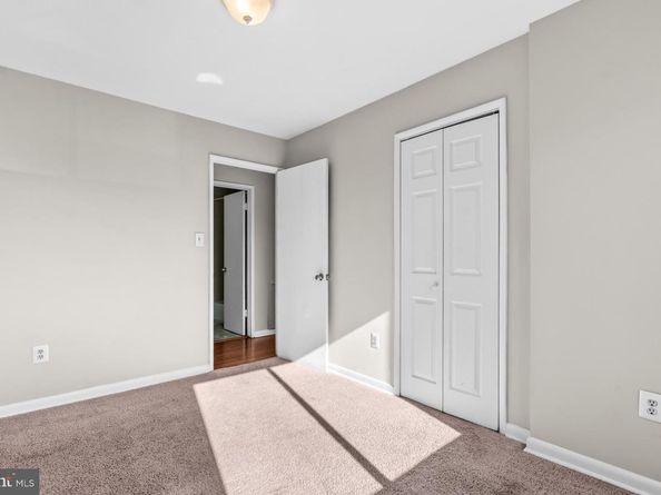 7616 Savannah Street 201, Falls Church VA 22043