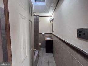 2612 S Robinson Street, Philadelphia PA 19142