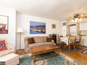 910 Mountain Street, Philadelphia PA 19148