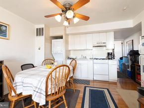 910 Mountain Street, Philadelphia PA 19148