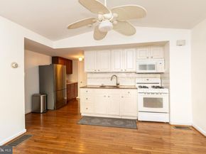 910 Mountain Street, Philadelphia PA 19148