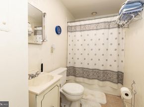 910 Mountain Street, Philadelphia PA 19148