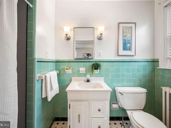 2222 Bryn Mawr Avenue, Ardmore PA 19003