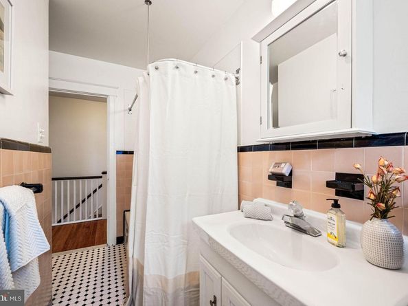 2222 Bryn Mawr Avenue, Ardmore PA 19003