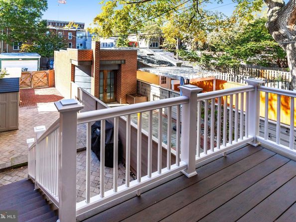 745 10TH Street SE, Washington DC 20003