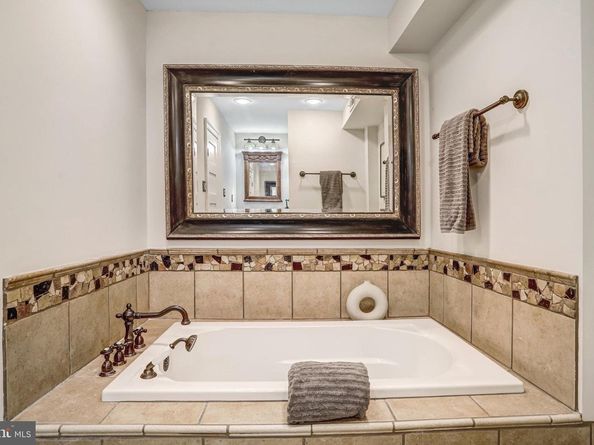 745 10TH Street SE, Washington DC 20003