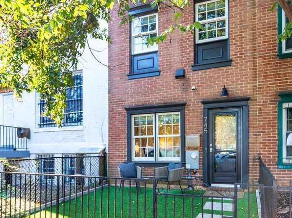 745 10TH Street SE, Washington DC 20003