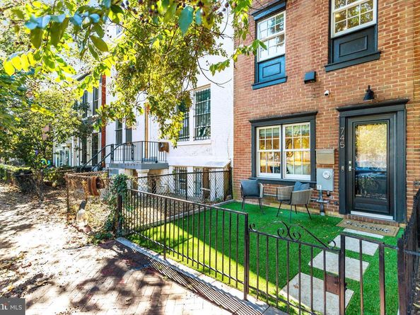 745 10TH Street SE, Washington DC 20003
