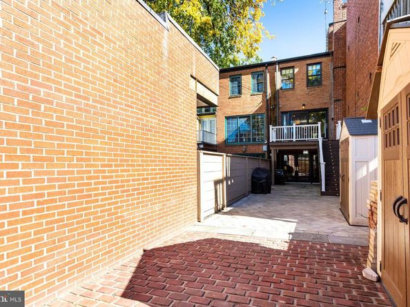 745 10TH Street SE, Washington DC 20003