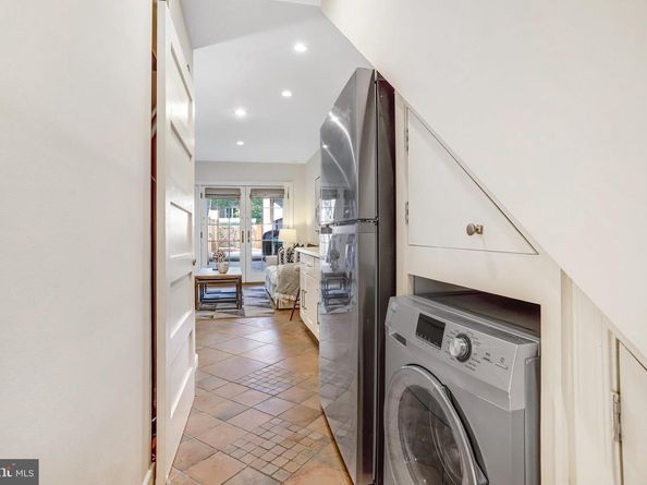 745 10TH Street SE, Washington DC 20003