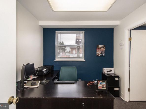 7631 Algon Avenue, Philadelphia PA 19111