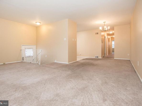 7631 Algon Avenue, Philadelphia PA 19111