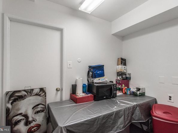 7631 Algon Avenue, Philadelphia PA 19111