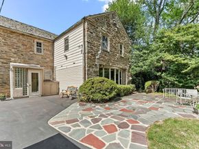 632 Foxcroft Road, Elkins Park PA 19027