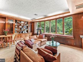 632 Foxcroft Road, Elkins Park PA 19027