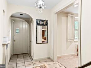 632 Foxcroft Road, Elkins Park PA 19027