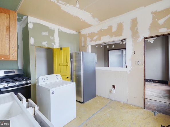 7100 N Broad Street, Philadelphia PA 19126