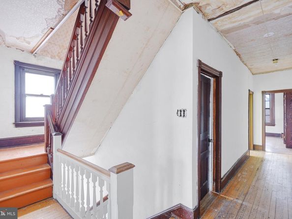 7100 N Broad Street, Philadelphia PA 19126