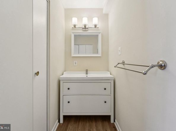 1830 Columbia Pike 409, Arlington VA 22204