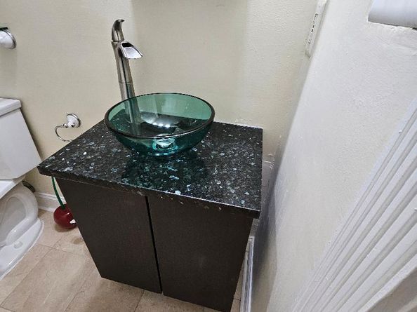 302 Oklahoma Avenue NE 102, Washington DC 20002