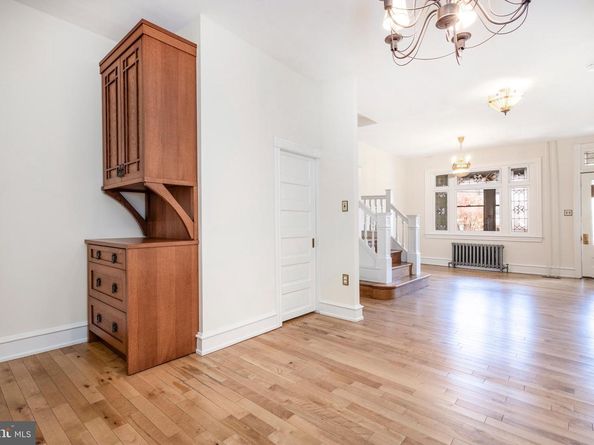 3709 Midvale Avenue, Philadelphia PA 19129