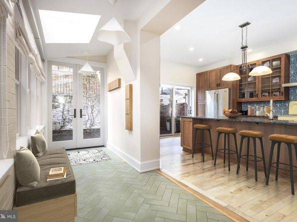 3709 Midvale Avenue, Philadelphia PA 19129