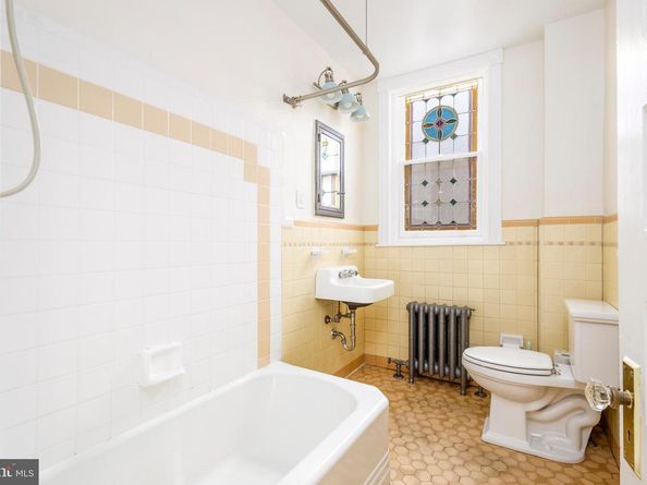 3709 Midvale Avenue, Philadelphia PA 19129