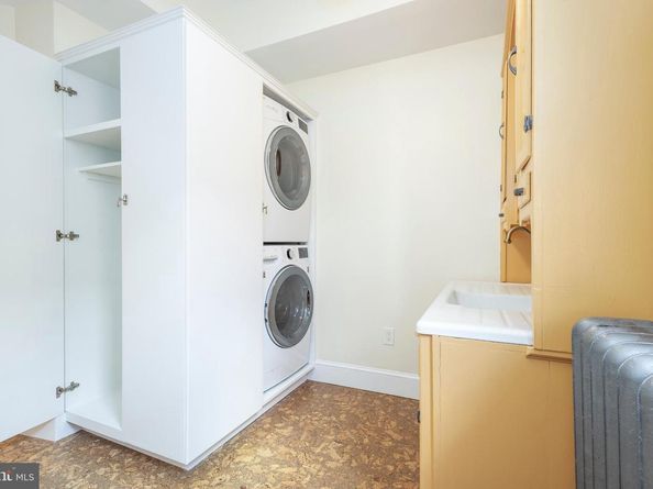 3709 Midvale Avenue, Philadelphia PA 19129