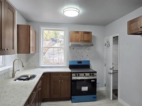 1411 W Loudon Street, Philadelphia PA 19141