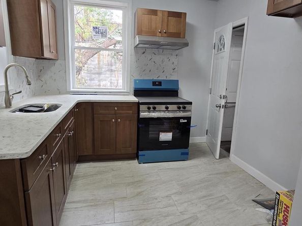 1411 W Loudon Street, Philadelphia PA 19141