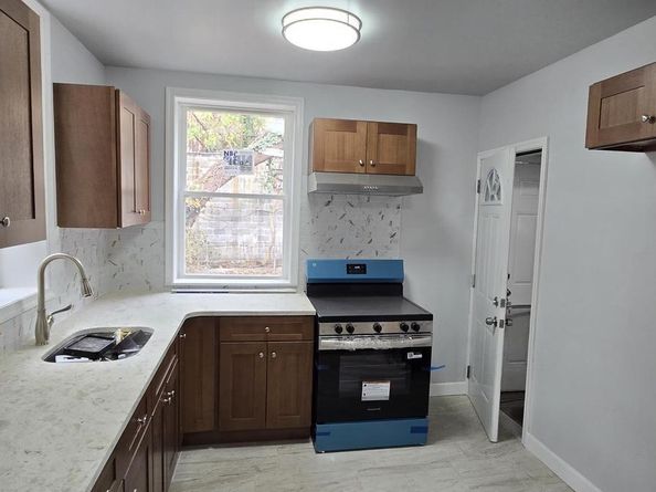 1411 W Loudon Street, Philadelphia PA 19141