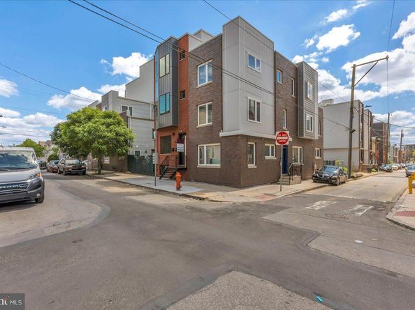 802 W Norris Street, Philadelphia PA 19122