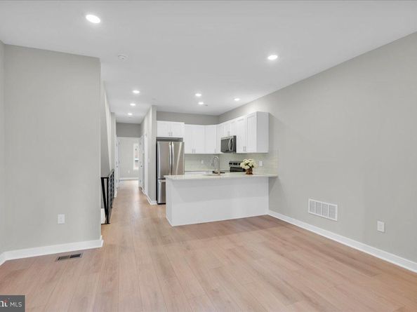 802 W Norris Street, Philadelphia PA 19122