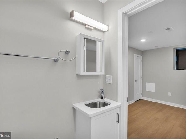 802 W Norris Street, Philadelphia PA 19122