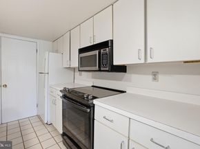 301 G Street NE 32, Washington DC 20002