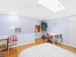 301 G Street NE 32, Washington DC 20002