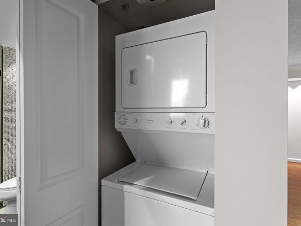 880 N Pollard Street N 224, Arlington VA 22203