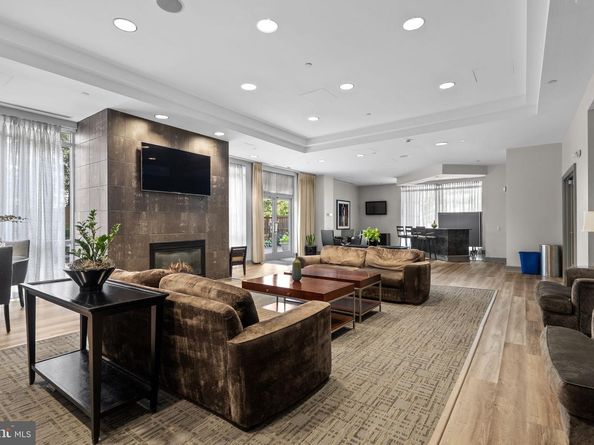 880 N Pollard Street N 224, Arlington VA 22203