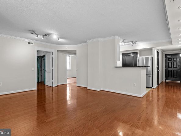 880 N Pollard Street N 224, Arlington VA 22203