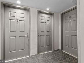 880 N Pollard Street N 224, Arlington VA 22203