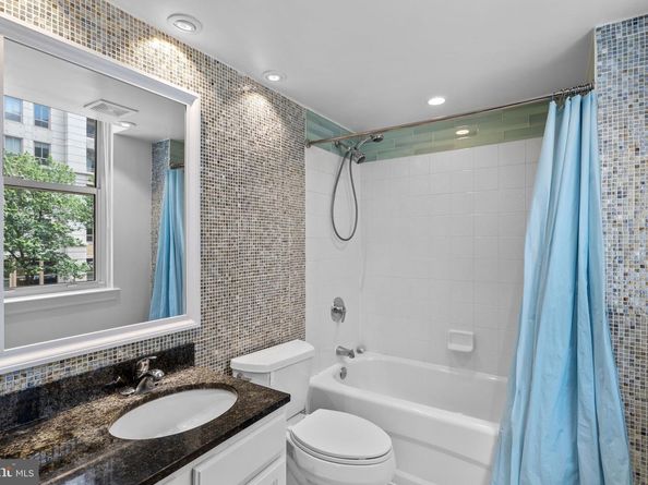 880 N Pollard Street N 224, Arlington VA 22203