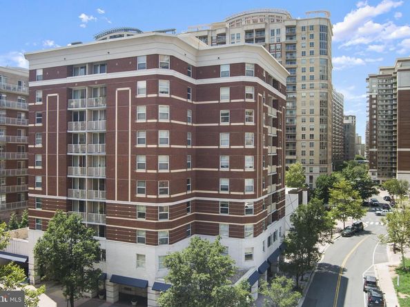 880 N Pollard Street N 224, Arlington VA 22203