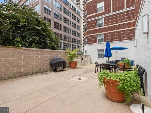 880 N Pollard Street N 224, Arlington VA 22203