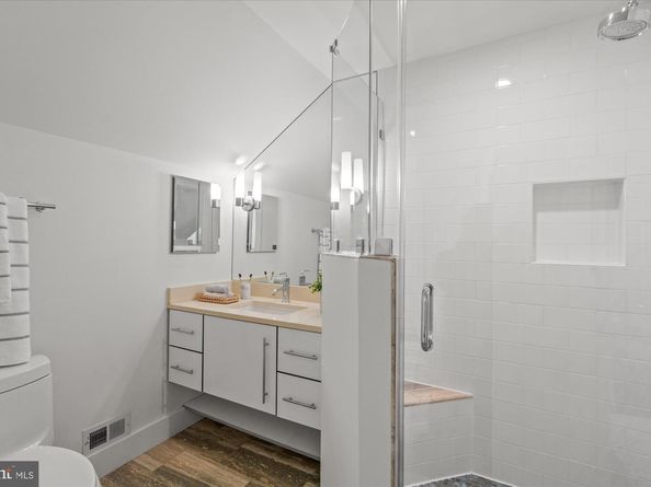 3361 S Wakefield Street B1, Arlington VA 22206