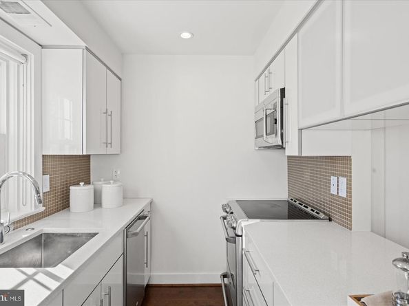 3361 S Wakefield Street B1, Arlington VA 22206