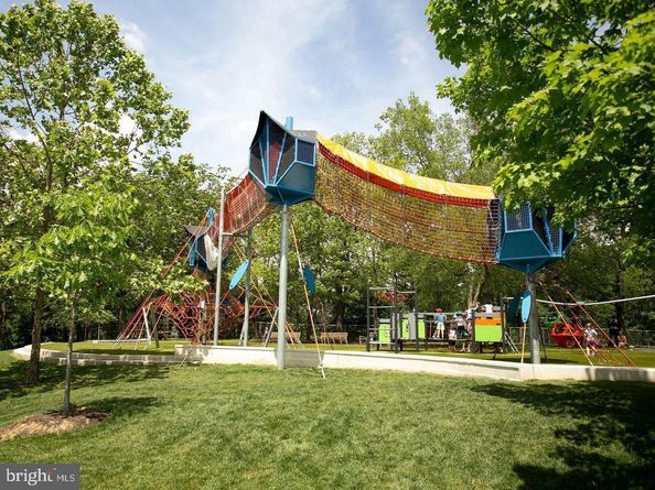 3361 S Wakefield Street B1, Arlington VA 22206