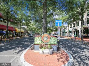 3361 S Wakefield Street B1, Arlington VA 22206