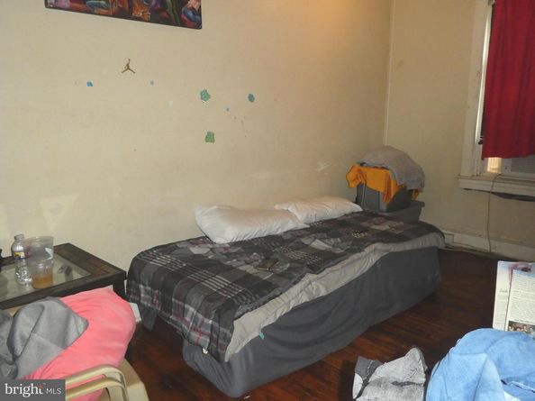 956 E Price Street, Philadelphia PA 19138