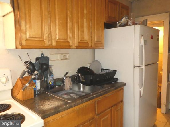 956 E Price Street, Philadelphia PA 19138