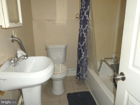 956 E Price Street, Philadelphia PA 19138